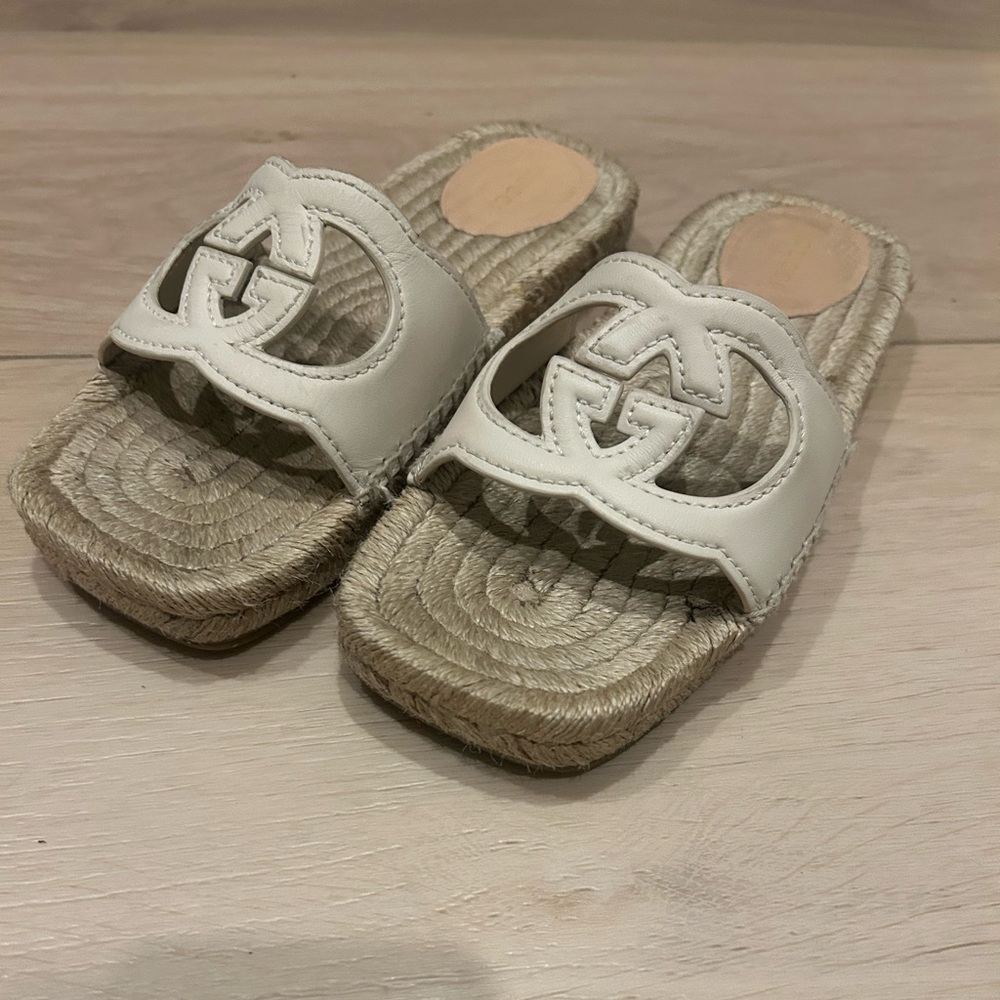 Gucci interlocking espadrilles cream